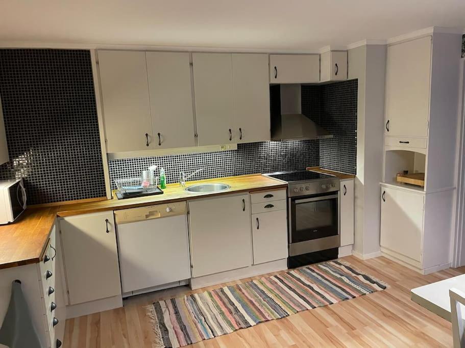 Egen Laegenhet Pa Soedermalm Naera Centrum Sundsvall Ngoại thất bức ảnh